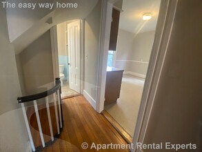 8 A Forest St, Unit #2R in Cambridge, MA - Building Photo - Building Photo