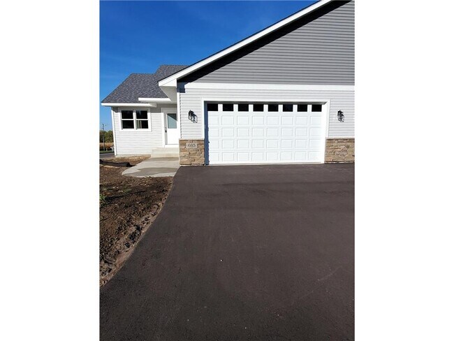 property at 685 Heritage Ln