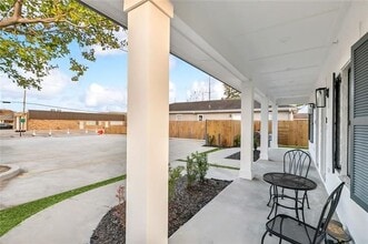 426 W Genie St in Chalmette, LA - Building Photo - Building Photo