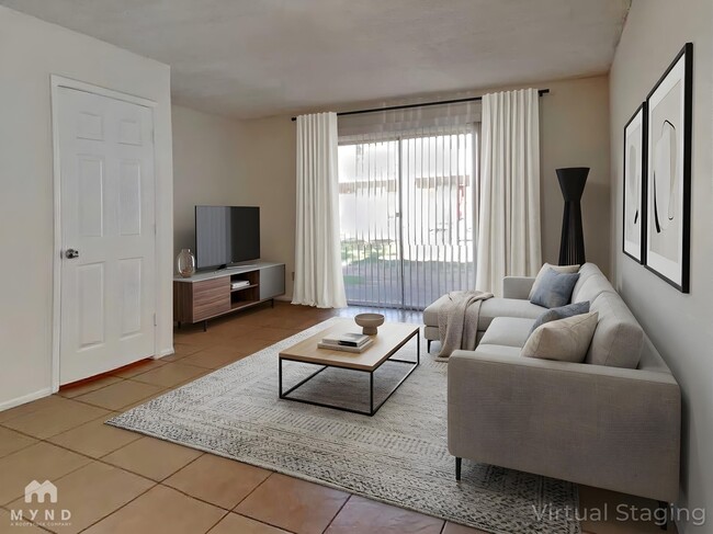 2828 E Tierra Buena Ln, Unit 103 in Phoenix, AZ - Building Photo - Building Photo