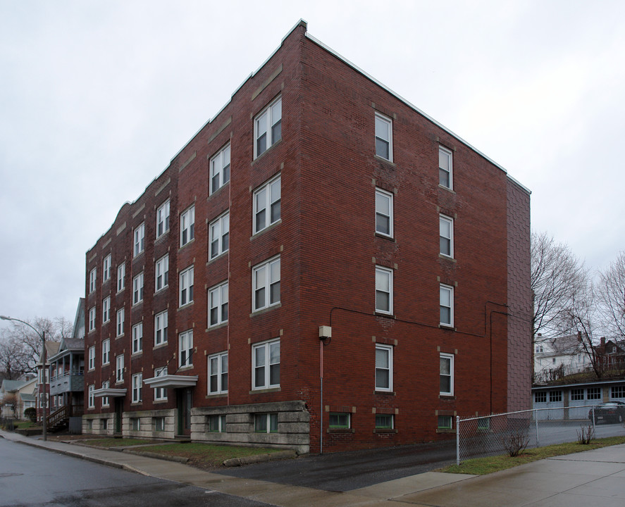 11-13 School St in Holyoke, MA - Building Photo