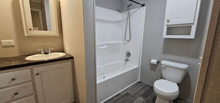 154 Birch Ct in Belleville, MI - Building Photo - Building Photo