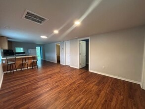 1004 SE 7th Ave in Gainesville, FL - Building Photo - Building Photo