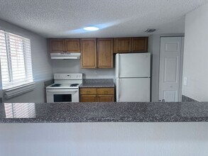 11570 NW 39th St in Coral Springs, FL - Building Photo - Building Photo