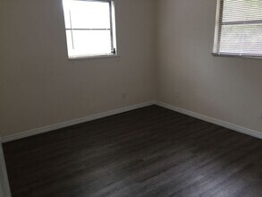 3175 Phoenix Ave in Oldsmar, FL - Building Photo - Building Photo