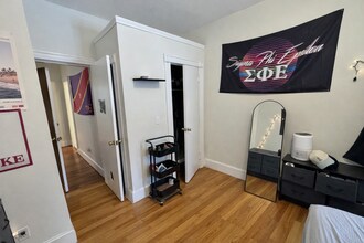 20 Gibbs St, Unit 2 in Brookline, MA - Building Photo - Building Photo