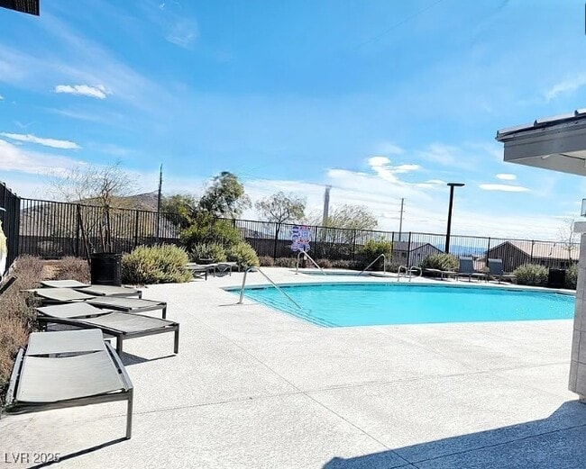 10819 Far Country Ave in Las Vegas, NV - Building Photo - Building Photo