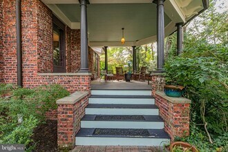 54 Hodge Rd in Princeton, NJ - Building Photo - Building Photo