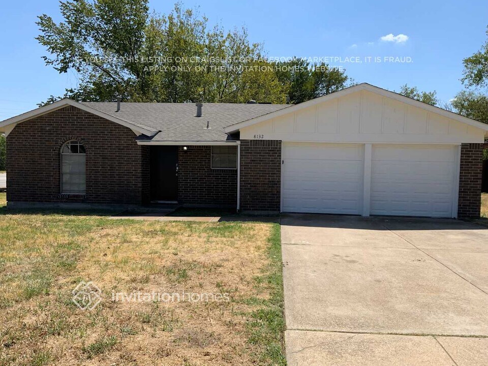 8132 Cross Dr in North Richland Hills, TX - Building Photo