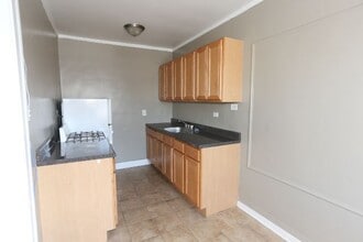 4551 N Damen Ave in Chicago, IL - Building Photo - Building Photo