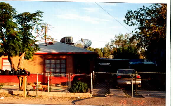 1475 Santa Fe Dr in Barstow, CA - Building Photo