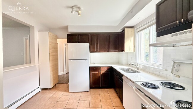 43 Morgan Av in Toronto, ON - Building Photo - Building Photo