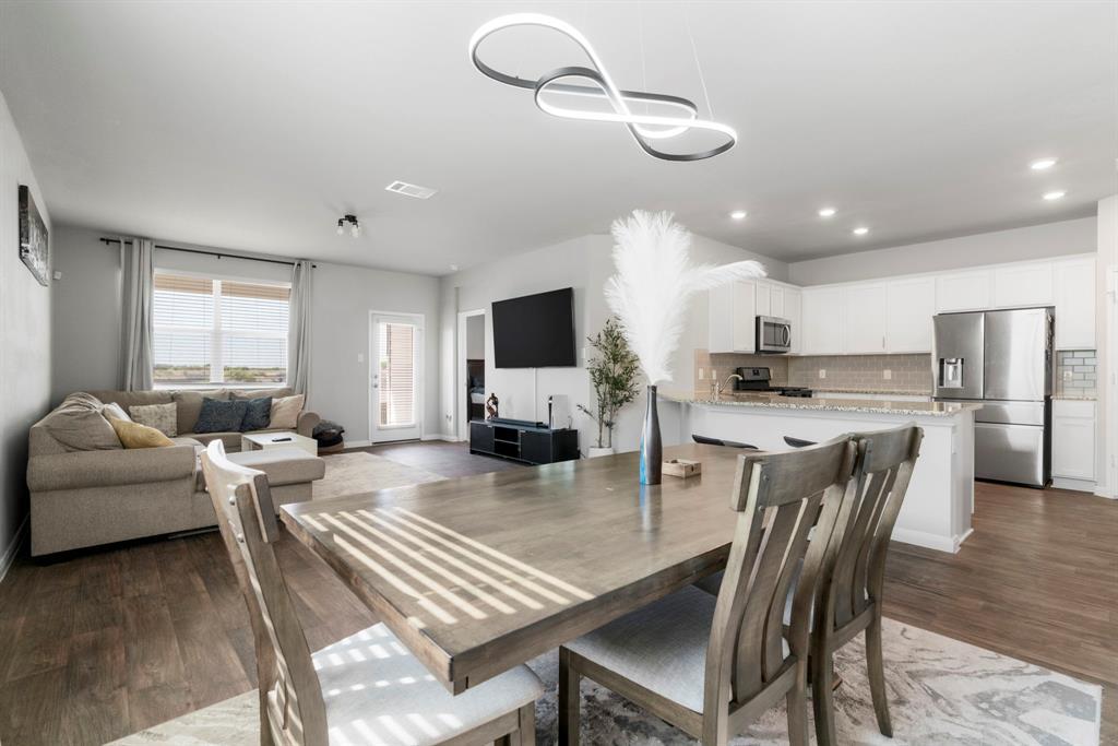 212 Apache Plum Dr in Kyle, TX - Building Photo