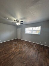 400 Dyer St in Springdale, AR - Building Photo - Building Photo