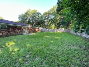 61 Dove Ct in Richmond Hill, GA - Building Photo - Building Photo