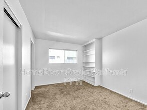 5060 Sealane Way in Oxnard, CA - Building Photo - Building Photo