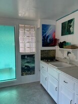 1060 Waring St, Unit Studio in Seaside, CA - Building Photo