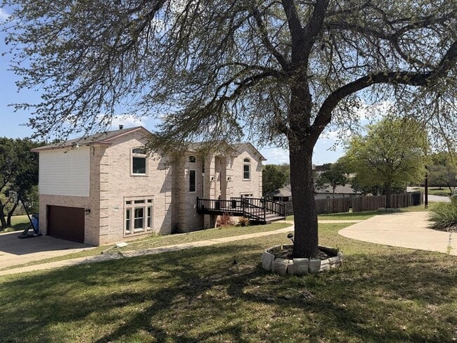 4070 Outpost Trace in Lago Vista, TX - Building Photo - Building Photo