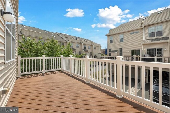 property at 22495 Cambridgeport Square