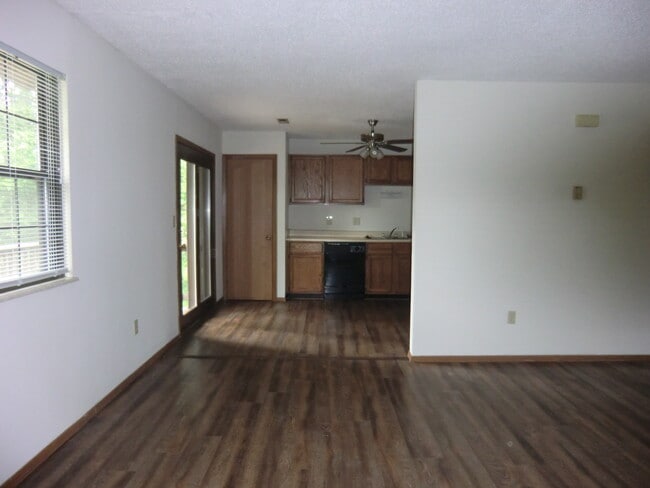 18 Cherry Tree Ln, Unit 18 in Glen Carbon, IL - Building Photo - Building Photo