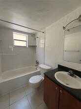 4051 N Diexe Hwy in Oakland Park, FL - Building Photo - Building Photo