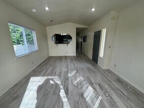 2499 Donna Dr in Eureka, CA - Building Photo - Building Photo