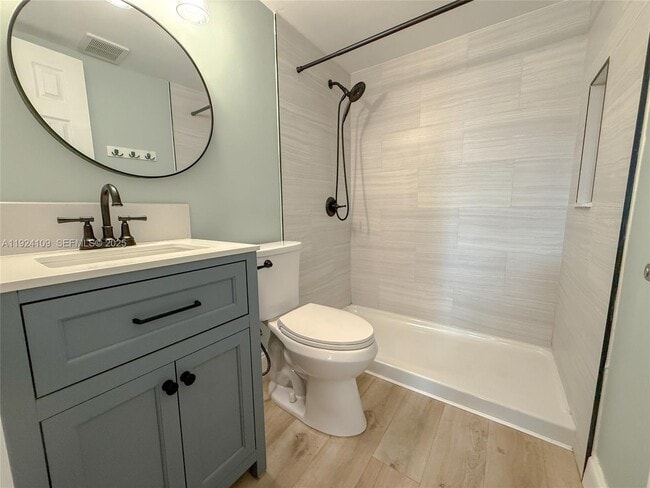 property at 3211 SW 44th St