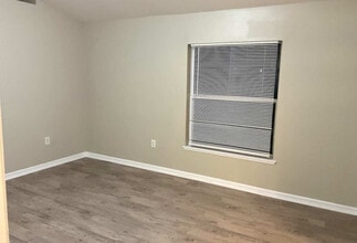 9737 S 53rd Ave in Oak Lawn, IL - Building Photo - Building Photo