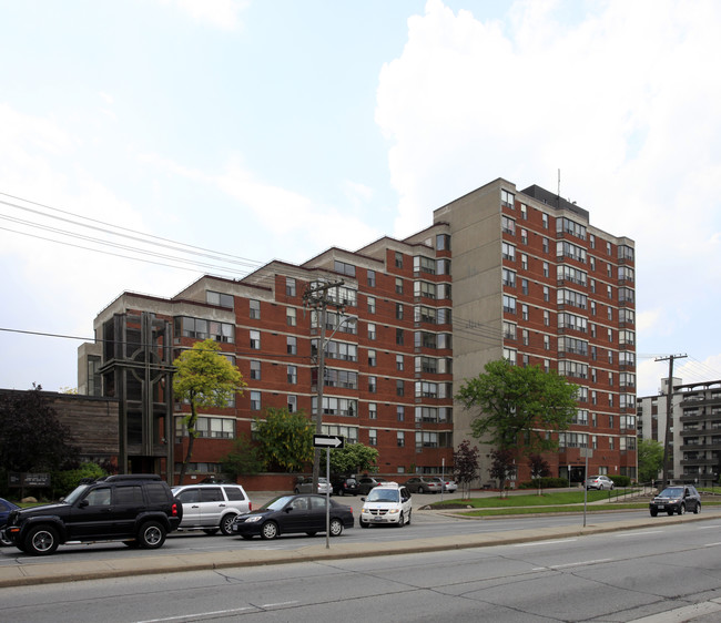 Highway Terraces in Toronto, ON - Building Photo - Building Photo