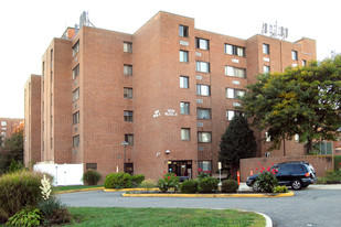 Kinder Park Apartments