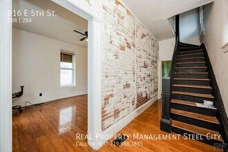 816 E 5th St in Pueblo, CO - Foto de edificio - Building Photo