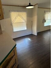 829 N Smith St in Malakoff, TX - Building Photo - Building Photo