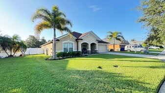 676 Seneca Trail in St. Cloud, FL - Building Photo