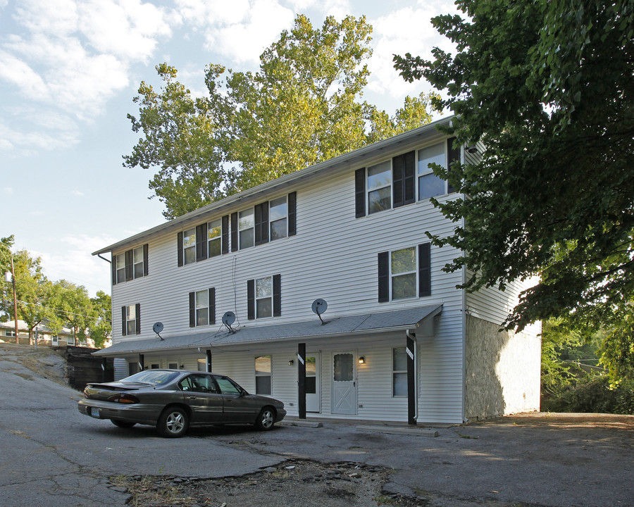 1610-1616 Maude in St. Charles, MO - Foto de edificio