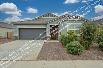 10338 W Wier Ave in Tolleson, AZ - Foto de edificio - Building Photo
