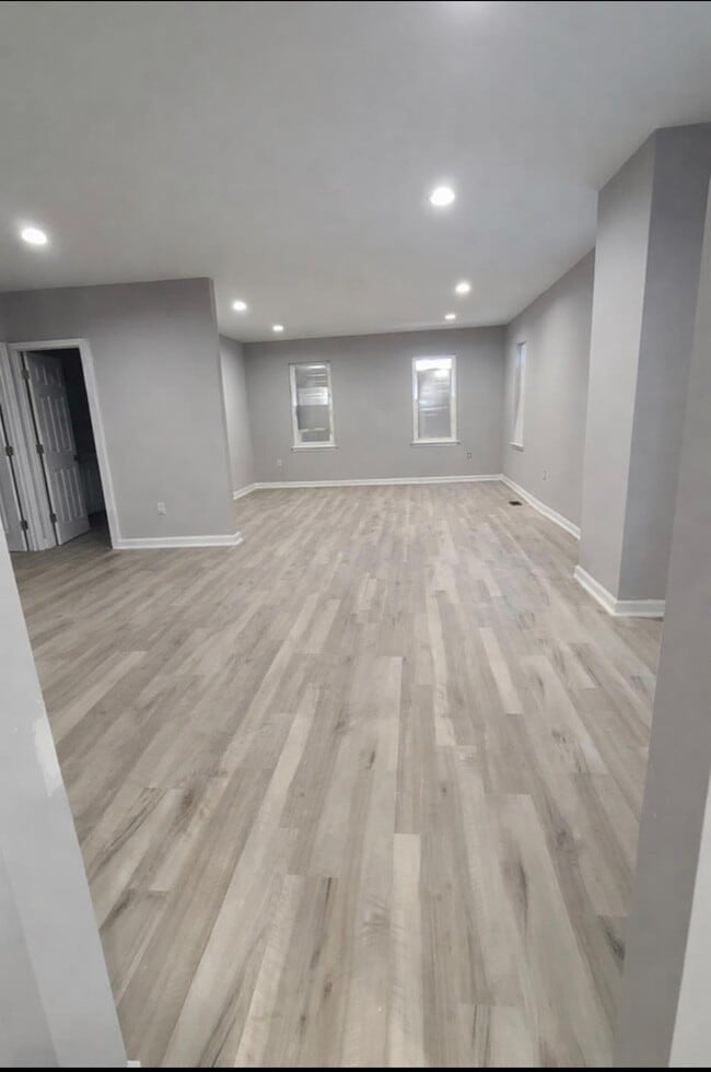 308 King St, Unit Apartment #1 in Pottstown, PA - Building Photo - Building Photo