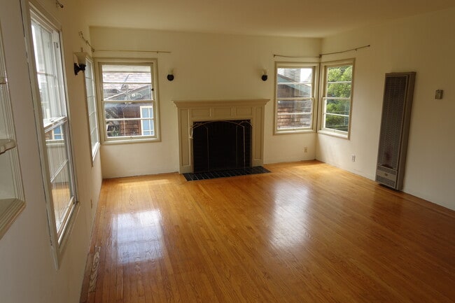 2007 Rose St, Unit 1 in Berkeley, CA - Building Photo - Building Photo