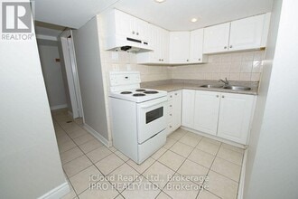 3765-3765 Keenan Crescent in Mississauga, ON - Building Photo - Building Photo