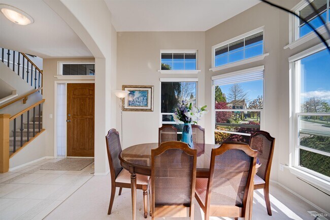 15638 33 Av in Surrey, BC - Building Photo - Building Photo