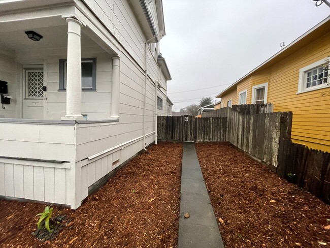 2015 B St in Eureka, CA - Building Photo - Building Photo