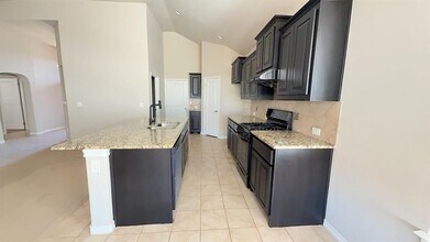 11325 SW 33rd Terrace in Yukon, OK - Building Photo - Building Photo