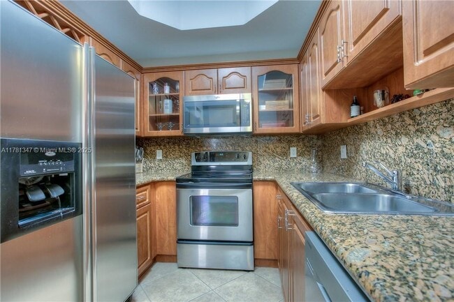 2203 Clipper Pl in Fort Lauderdale, FL - Building Photo - Building Photo