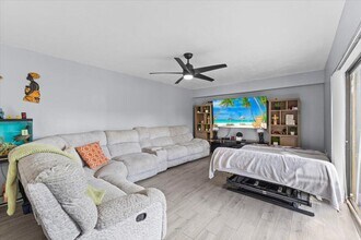 2704 27th Way in West Palm Beach, FL - Building Photo - Building Photo