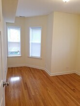 6341 N Washtenaw Ave in Chicago, IL - Building Photo - Building Photo