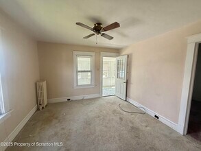 1906 Farr St in Scranton, PA - Building Photo - Building Photo