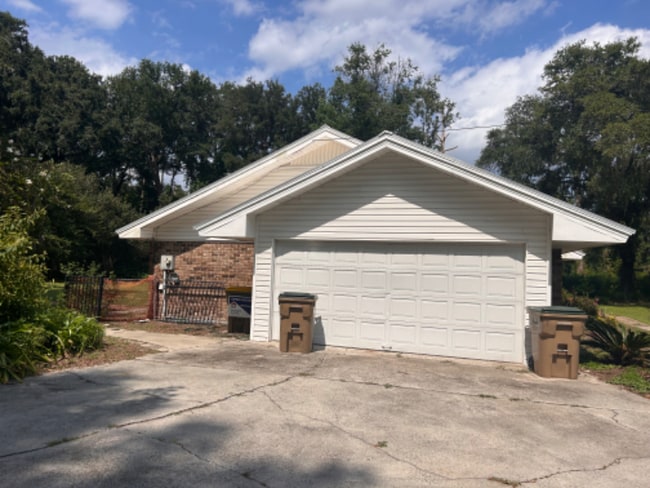 104 Brisbon Rd in Richmond Hill, GA - Building Photo - Building Photo