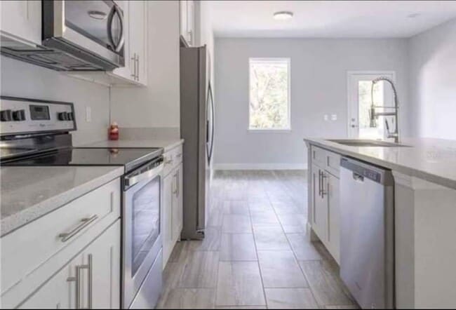 1120 Dartford Dr in Kissimmee, FL - Foto de edificio - Building Photo