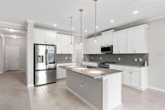 7537 Pool Compass Loop in Wesley Chapel, FL - Building Photo - Building Photo