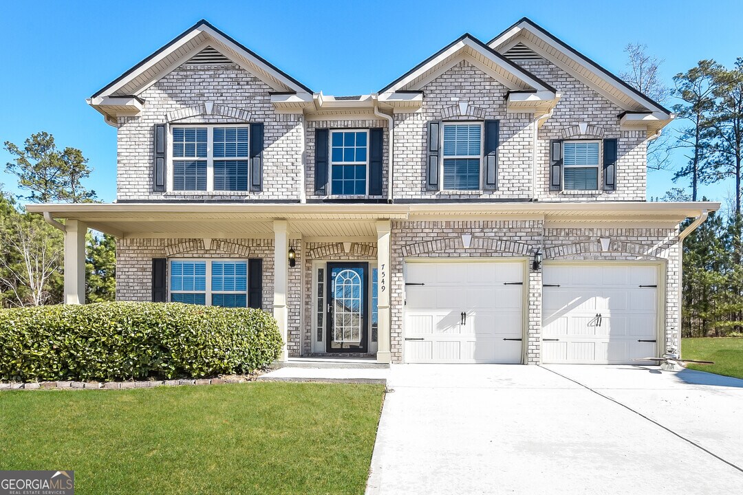 7549 Absinth Dr in Atlanta, GA - Building Photo