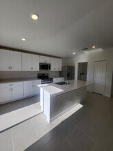 3609 W Gator Cir in Cape Coral, FL - Foto de edificio - Building Photo